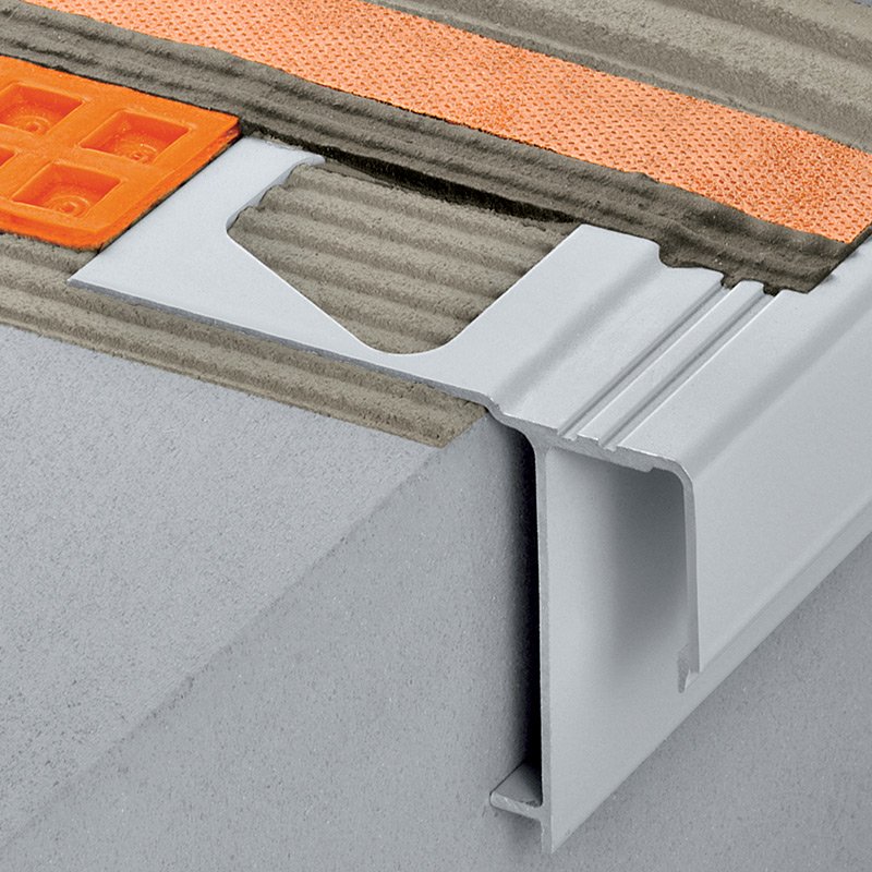 profilé goutte d'eau en bordure de dalle de balcon pour un écoulement parfait.