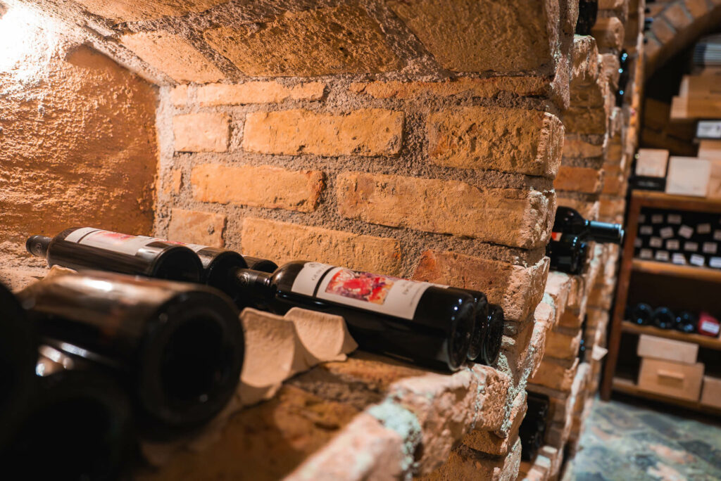 rangement de bouteille de vin en brique lourde